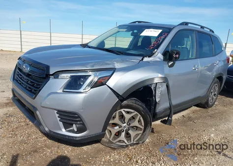 2023 Subaru Forester Premium z USA, uszkodzony, nr VIN JF2SKAEC1PH471535